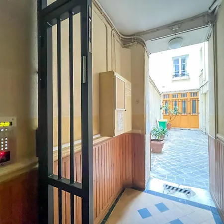 Urban Flat 101 - Maire