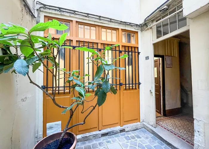 Apartment Urban Flat 101 - Maire *