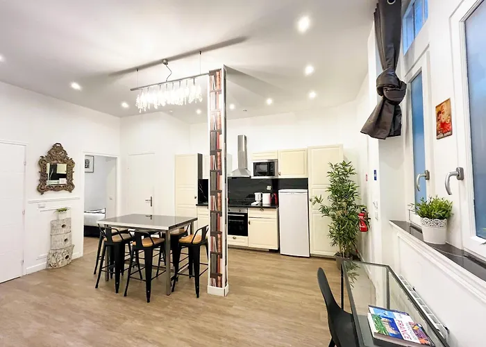 Urban Flat 101 - Maire * Paris